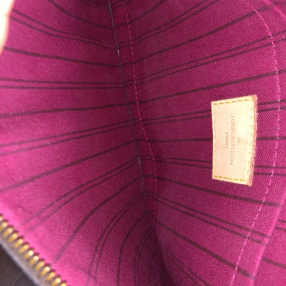 Authentic Louis Vuitton Neverfull Pouch Mono - Picture 2 of 4